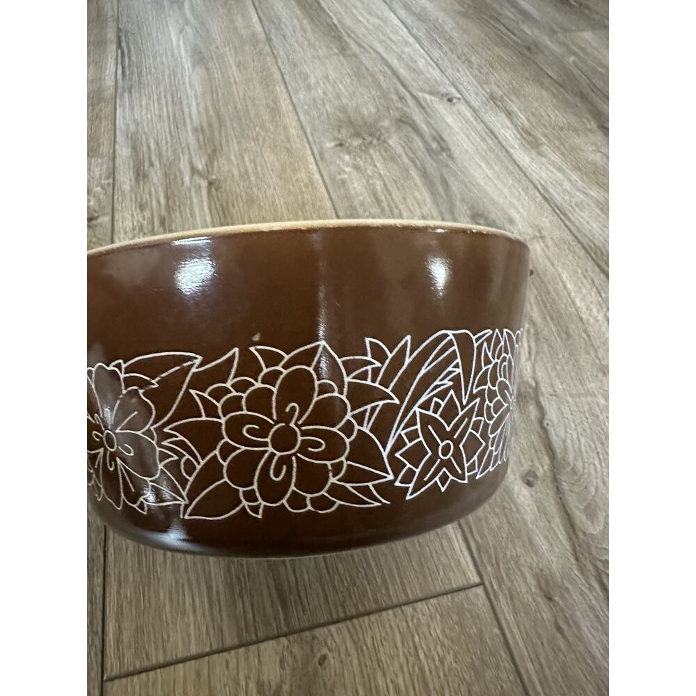 Vintage Pyrex Woodland Set Casserole Dishes 471-B, 472-B, 473-B 474-B - Picture 10 of 16